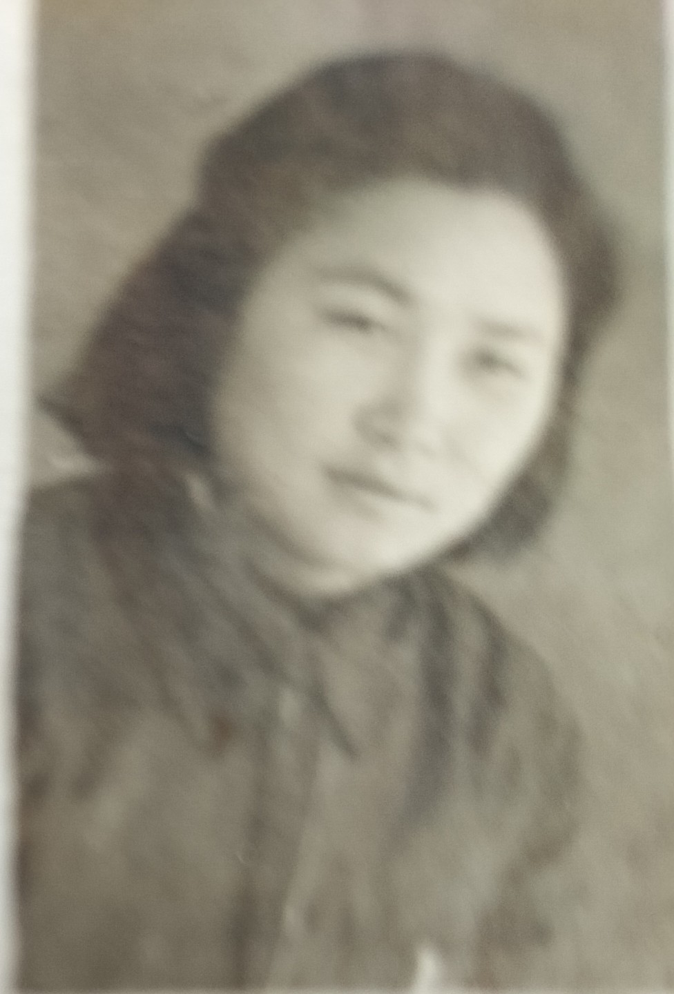 ˳-
